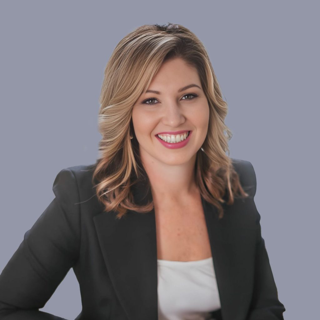 contact photo Michelle Renninger's headshot